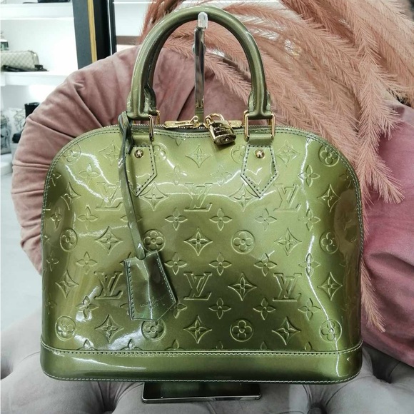 Authentic Louis Vuitton Vernis Alma Bag PM size Green - Picture 2 of 15